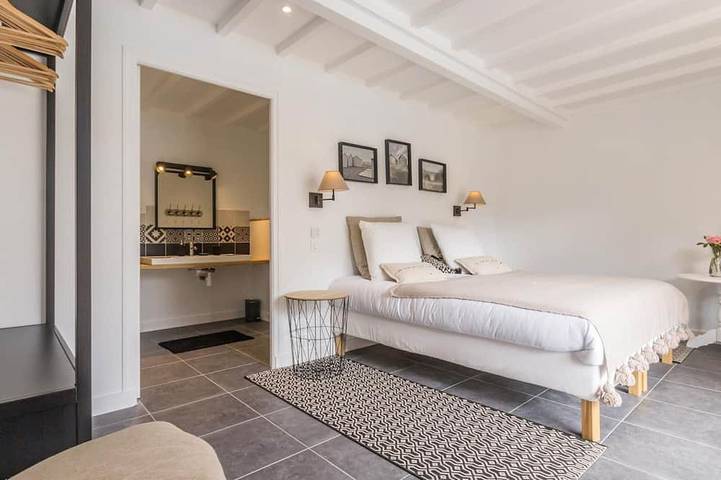 Gîte pour 15 personnes, avec sauna et jardin à Bricqueville-sur-Mer - 3