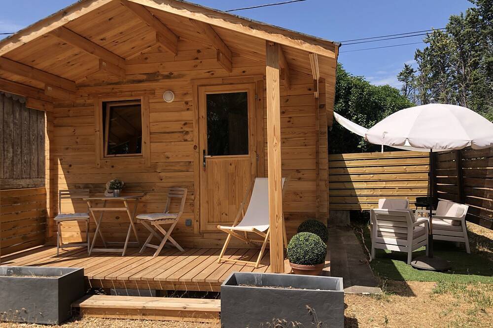 Charming chalet in the Luberon region Perfect comfort for two people in Cavaillon, Regionaler Naturpark Luberon