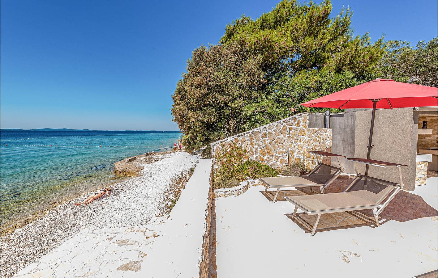 Ganze Ferienwohnung, Urlaub am Meer: 1-Zimmer-Wohnung mit Terrasse und Küche in Petrčane in Zadar (Kommun), Zadar