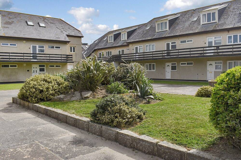 Holiday Home for 4 People in Perranporth, Cornwall