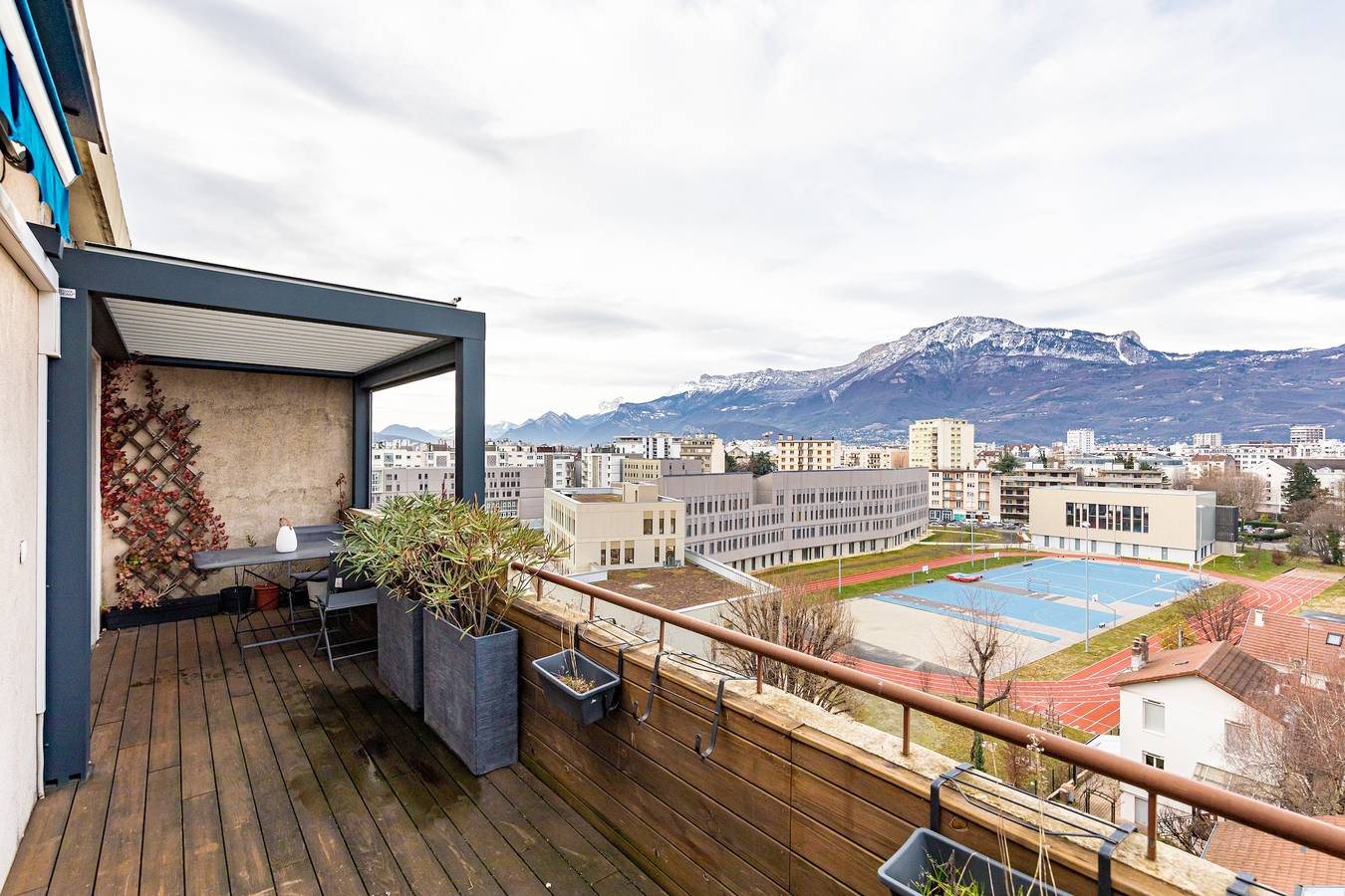 Apartamento entero, Le Berthelot - Terrasse avec Vue Montagne in Grenoble, Isère