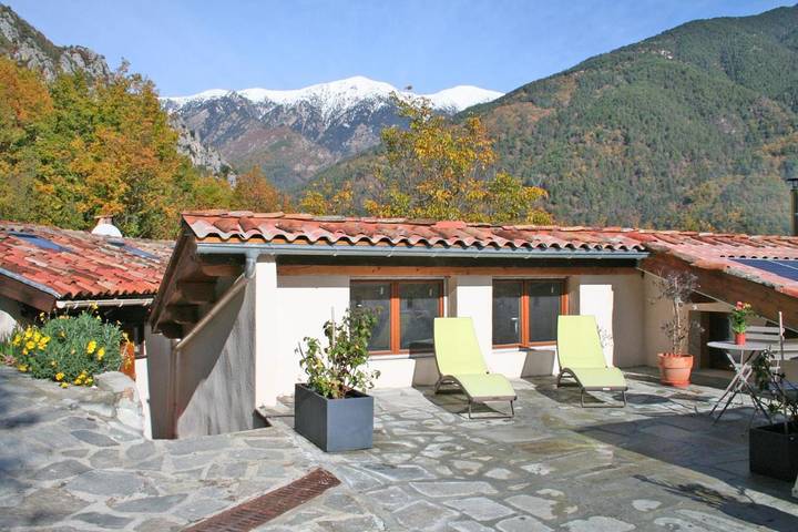 Location de vacances pour 2 personnes, avec sauna ainsi que jardin et bassin pour enfant, animaux acceptés à Roquebillière - 3