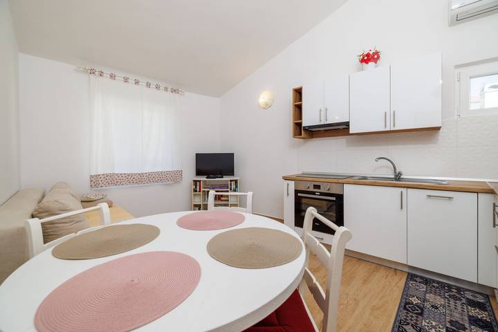 Ferienwohnung für 4 Personen, mit Balkon, mit Haustier in Supetarska Draga - 3