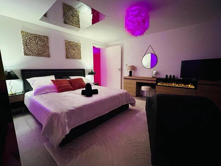 Gîte pour 2 personnes, avec terrasse ainsi que jacuzzi et sauna, animaux acceptés à Chavanod - 4