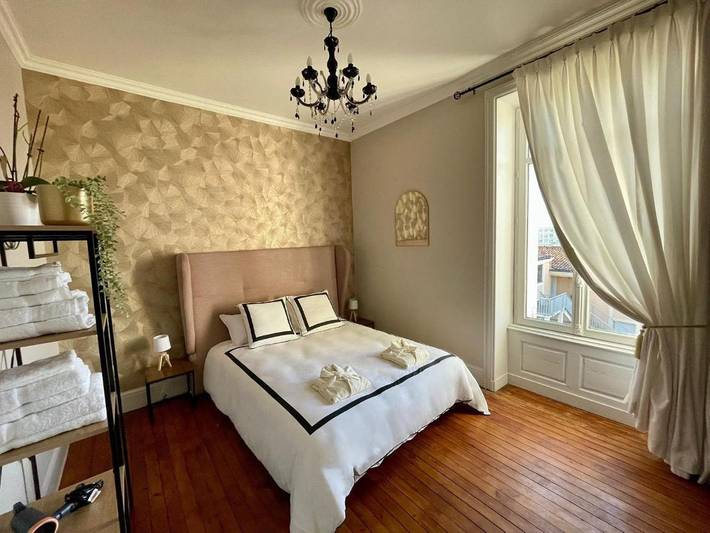 Chambre d’hôte pour 4 personnes, avec piscine et jardin ainsi que sauna et jacuzzi à Parthenay - 2