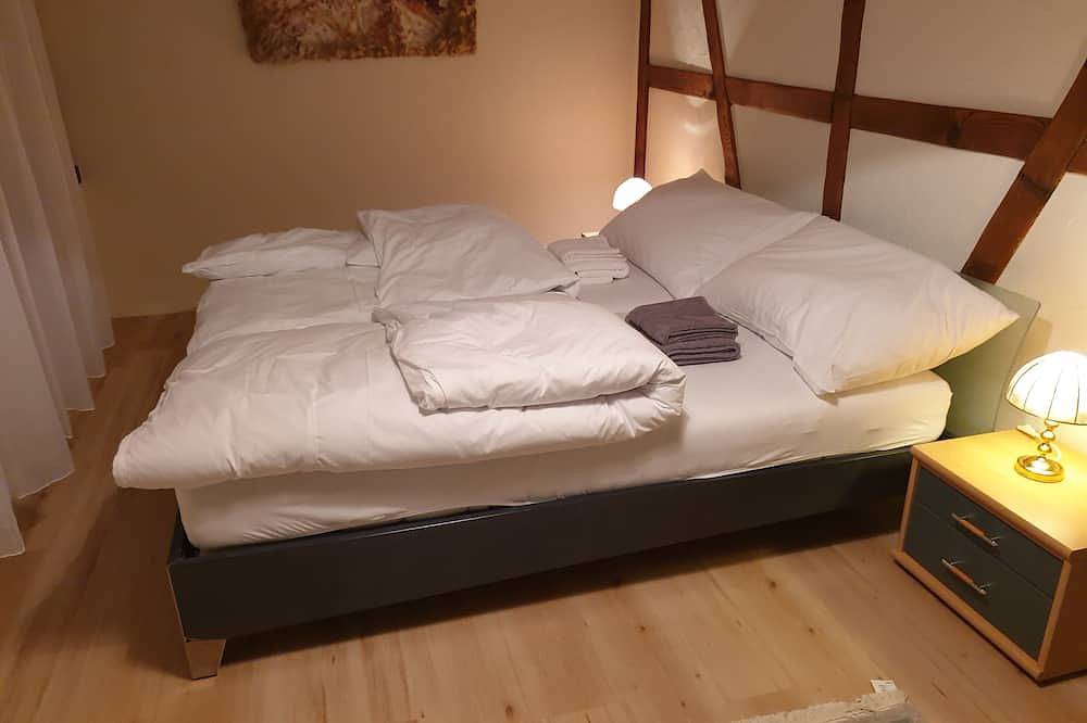 Ganze Wohnung, \"Villa Hi\" Wohnung Parkplatz inbegriffen in Weesen, Walensee