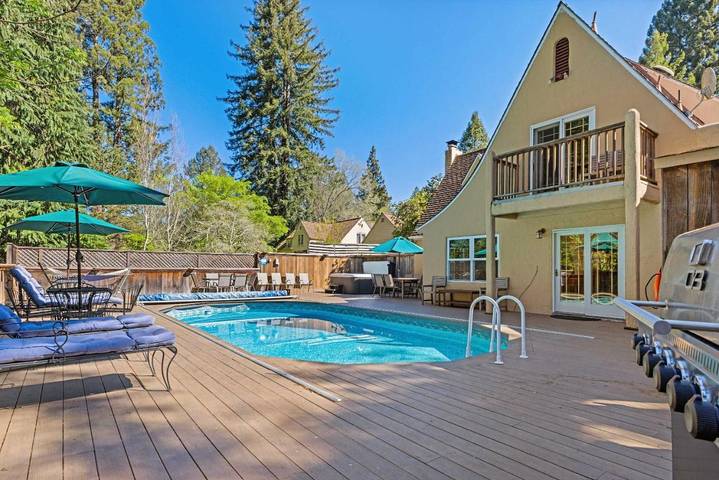 Casa de férias para 12 pessoas, com jacuzzi e jardim e ainda piscina - 1