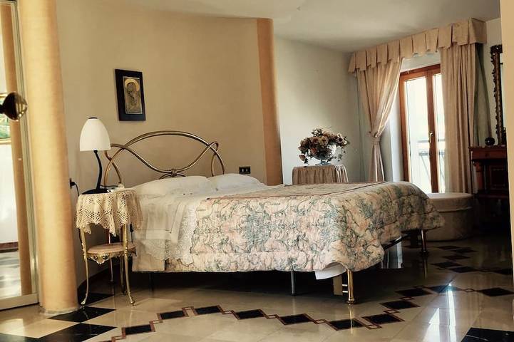 Appartamento intero, Dimora Mariadina Grand View: 260 mq di Luce, Terrazza sul Mare e Posti Auto. in Peschici, Peschici e dintorni