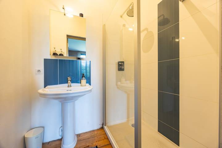 Guest Room – Château Le Noble in Saint-Germain-du-Puch, Libourne region