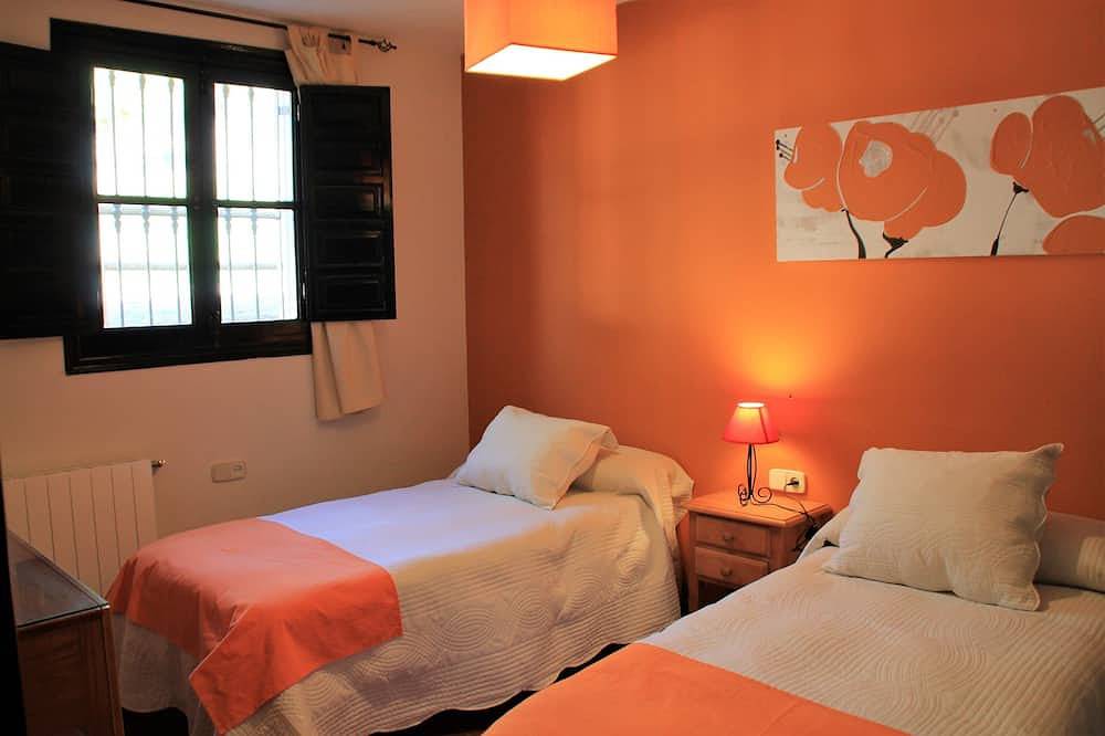 Rural apartment Aptos. Rural Tourism Las Maravillas for 5 people in Cañada Catena, Beas de Segura