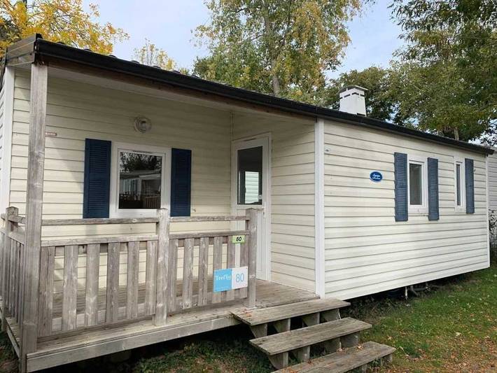Mobil home pour 4 personnes, avec bassin pour enfant ainsi que jacuzzi et sauna - 1