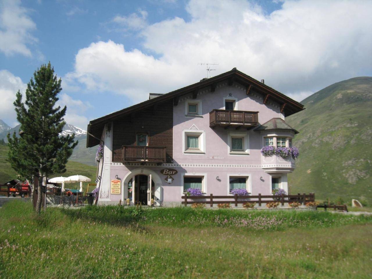 Al Chestelet in Livigno, Parco Nazionale dello Stelvio