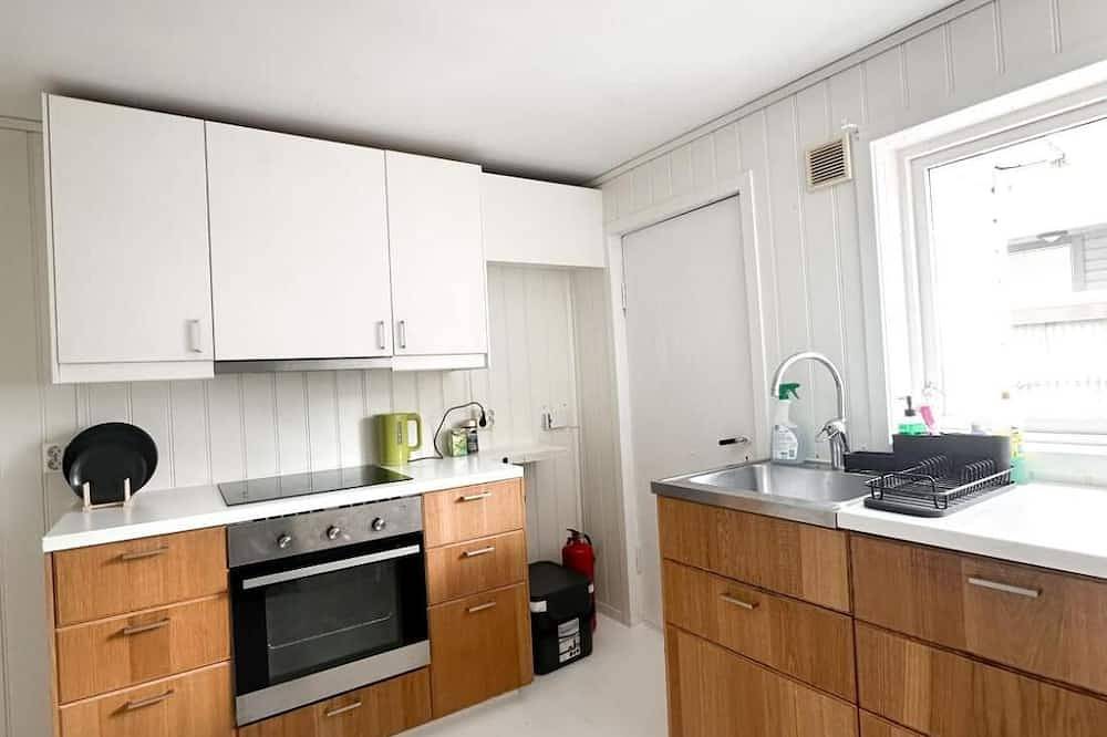 Entire apartment, Urban Treehouse in city centre in Storhaug, Stavanger