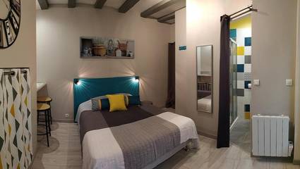 Gîte pour 2 personnes, avec terrasse et jardin à Fondettes
