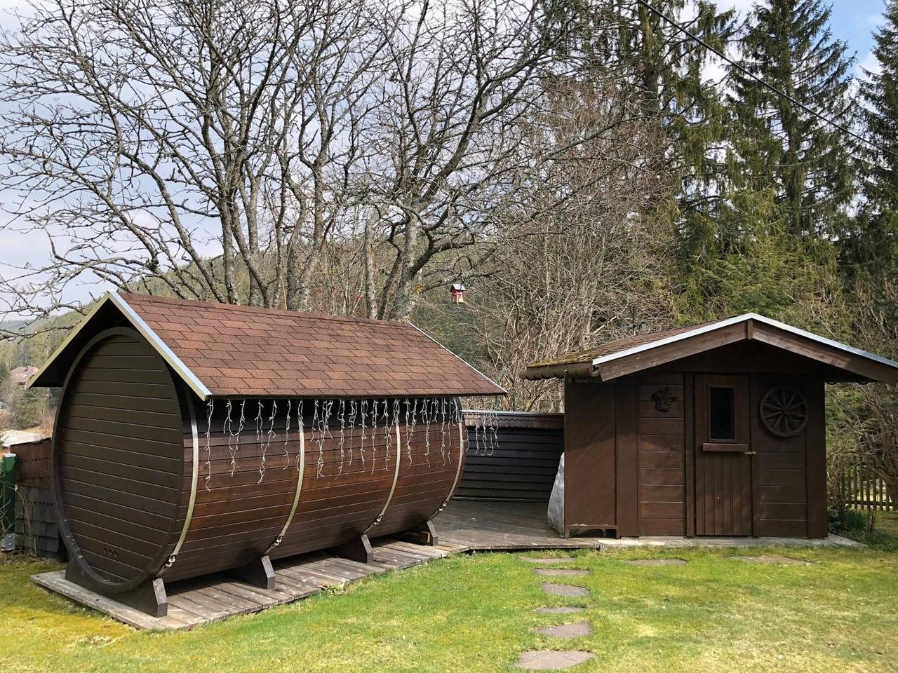 Geheel appartement, Knusse vakantiewoning met privé sauna, tuin en zonnig terras in Feldberg (Schwarzwald), Feldberg
