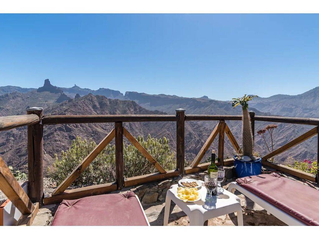 Casa vacacional " Casa Rural Cueva del Silencio" con vistas a la montaña, terraza y Wi-Fi in Artenara (municipality), Gran Canaria Oeste