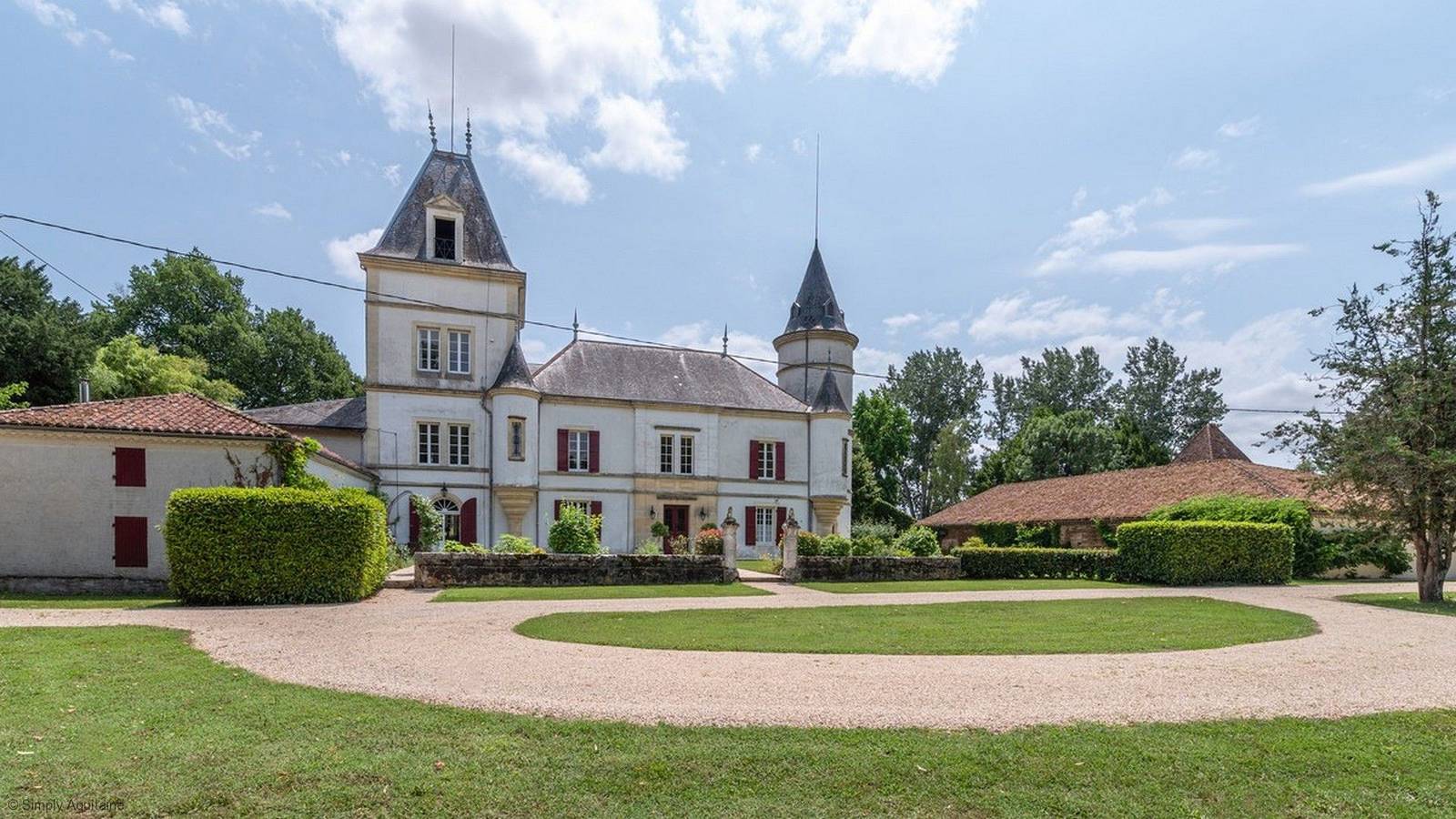 101 Elegant Riverside Chateau  | Sleeps 18 in Fongrave, Quercy