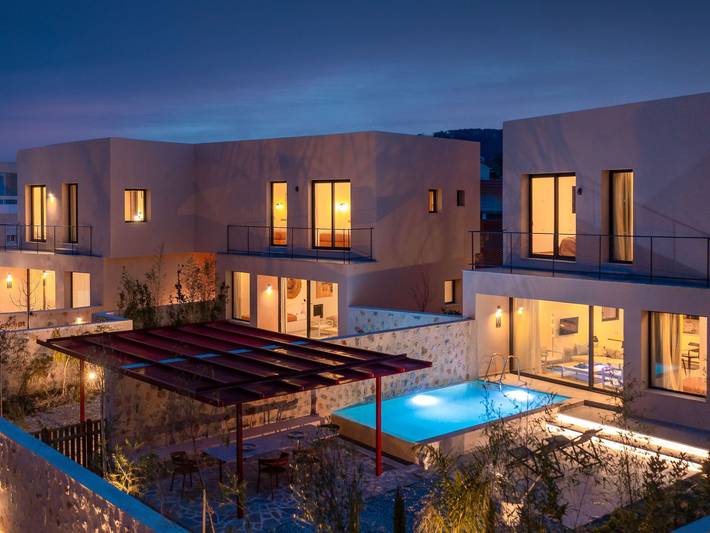 Ferienhaus für 6 Personen, mit Terrasse und Garten sowie Pool