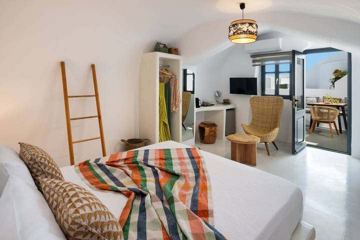 Apartamento vacacional entero, Amphora Helios Gem - Private Jacuzzi and Views in Acrotiri, Santorini