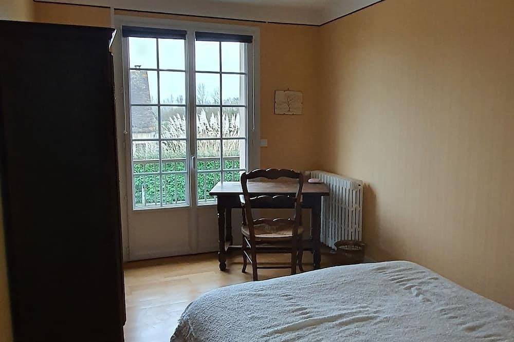 Le Crépuscule. 300m from the beach, pets allowed. in Anneville-sur-Mer, Coutances