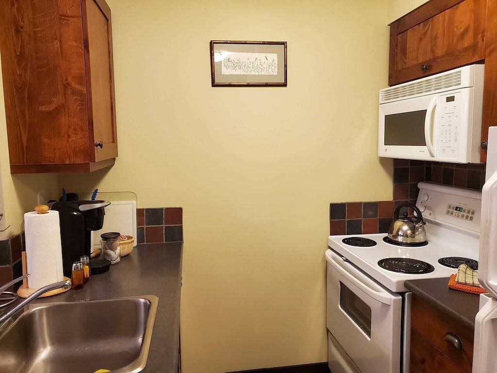 Ganze Wohnung, Upper village unit with access to the pools! in Panorama