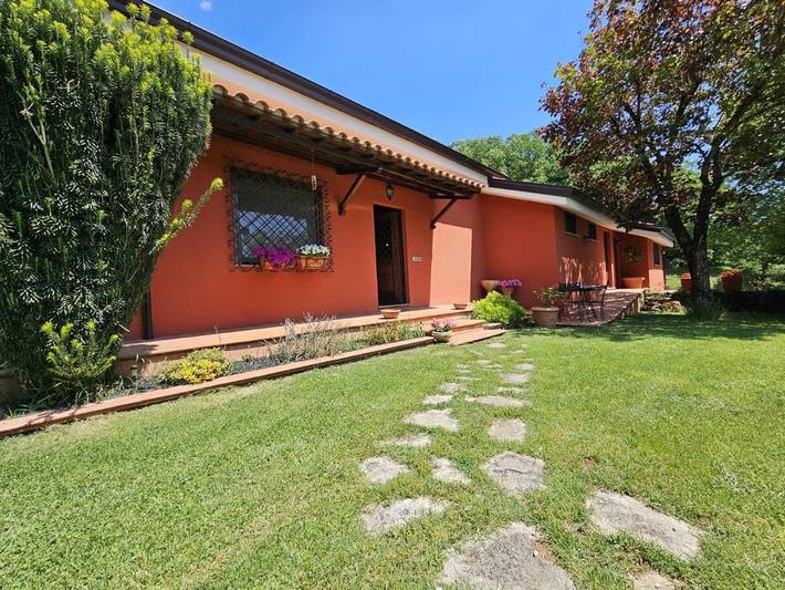 B&b per 2 persone, con Terrazza e Giardino nonché Panorama a Valmontone
