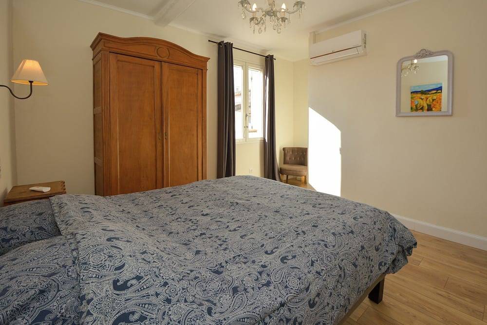 Townhouse near historical center of Tarascon in Tarascón, Region de Arles