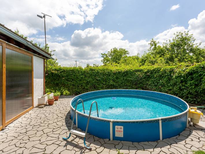 Ferienhaus für 4 Personen, mit Garten und Terrasse sowie Pool - 1