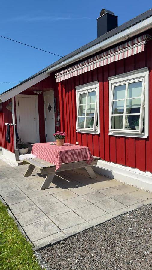 Ferienwohnung für 5 Personen, mit Terrasse und Garten sowie Ausblick in Bud