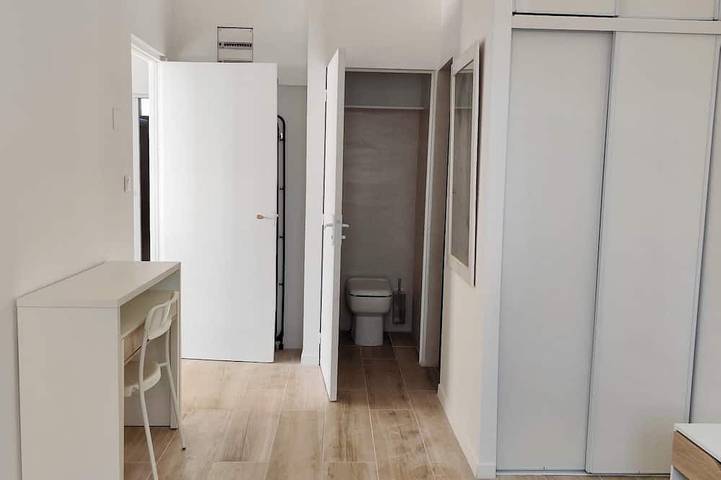 Gîte pour 9 personnes, avec terrasse et jardin dans Plage Du Petit Travers Carnon Plage - 3