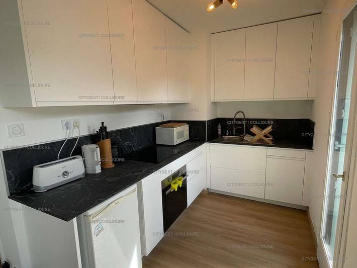 Ganze Wohnung, Modernes Apartment mit Pool, Klimaanlage und Parkplatz, 300m vom Strand entfernt in La Côte Vermeille, Collioure