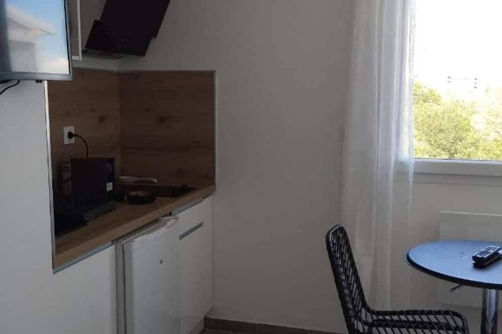 Apartamento entero, Small studio  in Le Pont-de-Claix, Vercors