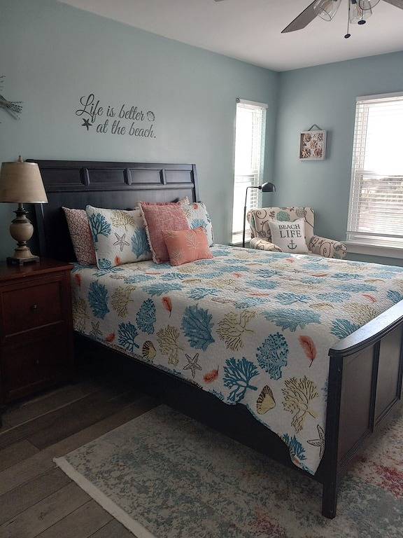 100 Steps To Beach — Renovated 2Br Pet Friendly Condo At Cape San Blas in Pig Island, Cape San Blas