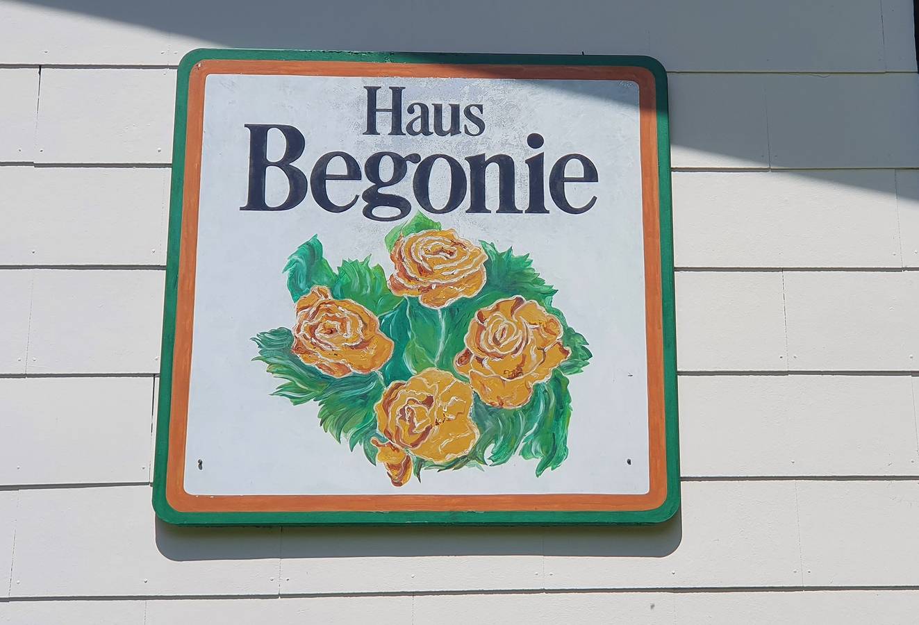 Ganze Ferienwohnung, Begonie2 - Ferienappartement, 42 qm, 1 Wohn-/Schlafraum, Balkon in Siegsdorf, Bayerische Alpen