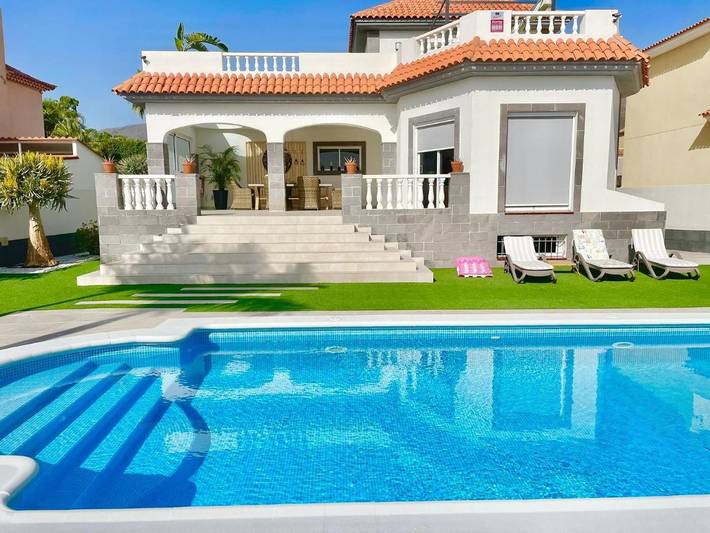 Villa für 9 Personen, mit Garten und Pool sowie Whirlpool in Teneriffa Süd