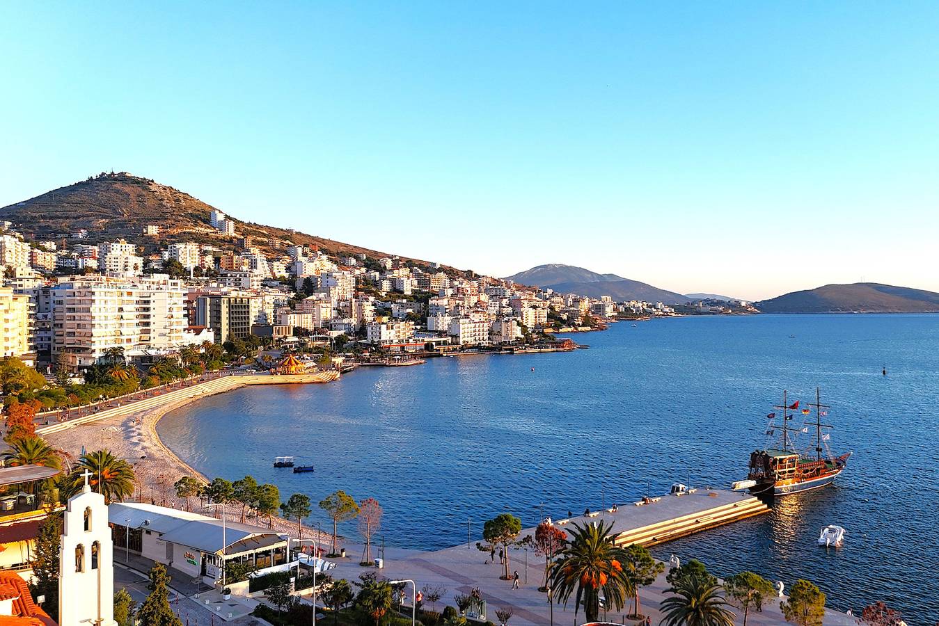 Appartamento intero, Appartamento vacanze per 3 persone con balcone in Saranda, Valona