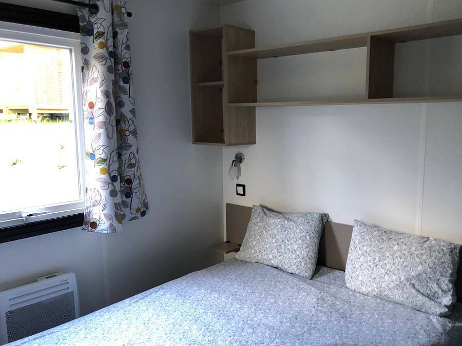 Camping La Castillonderie - Mobilheim 6 personen - Komfort 3 Schlafzimmer - 2 Bäder - Klimaanlage + Tv -. in Thonac, Périgord Noir