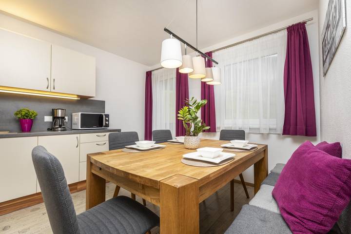 Ganze Ferienwohnung, Panoramablick (4-6 Personen/2 Sz, 2 Bäder) in Flachau, Tennengau