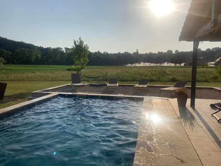 Casa de vacaciones para 10 personas, con piscina además de jardín y vistas - 1