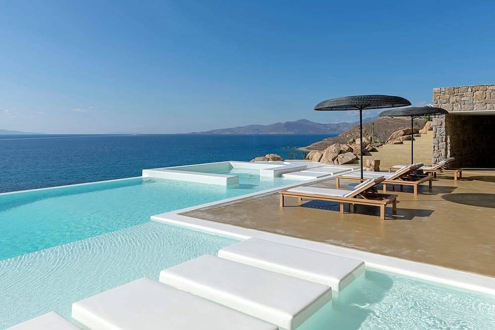 Melanthe Seafront Villa, 9 Bedrooms, Private Infinity Pool, Choulakia, Mykonos in Agios Stefanos, Mykonos