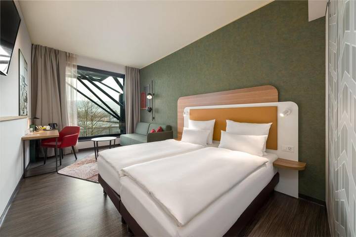 Apartamento para 2 personas, con vistas además de sauna y terraza, Se admiten mascotas en Zúrich