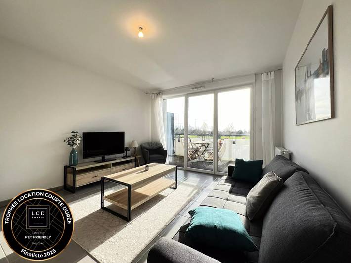 Gîte pour 4 personnes, avec balcon à Frouzins