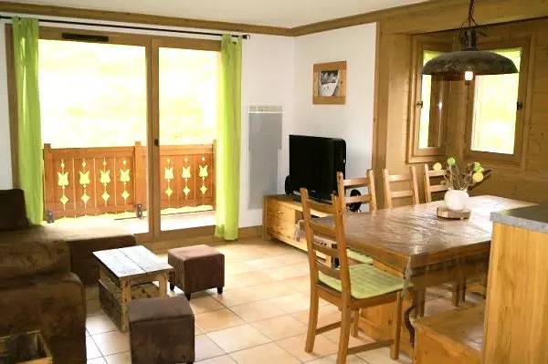 Chalet pour 10 personnes, avec balcon dans Les 7 Laux