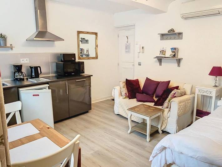 Gîte pour 2 personnes, avec terrasse et vue dans Office De Tourisme De Bayeux - 4