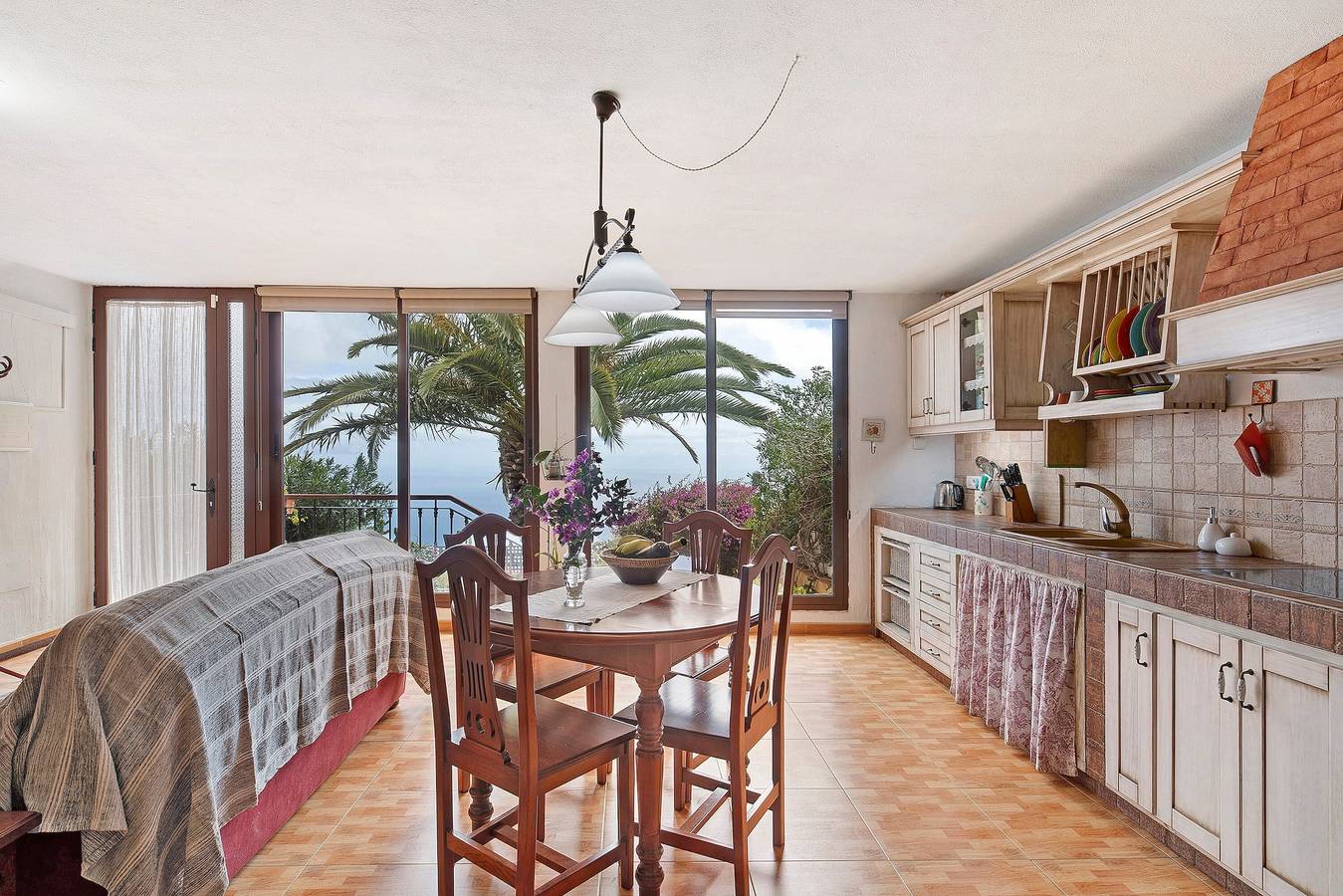 Casa de vacaciones "Casa Titi" con vistas al mar, terraza privada y Wi-Fi in Los Canarios, Fuencaliente de La Palma