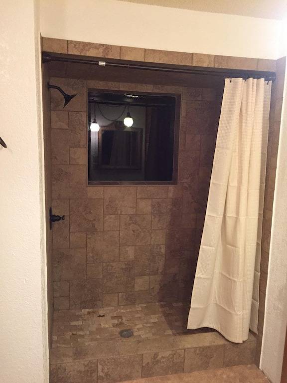 Blockhütte für 8 Personen, mit Balkon - 1