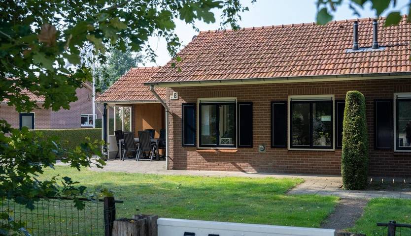 Ferienhaus für 4 Personen, mit Terrasse und Garten sowie Ausblick in Eibergen