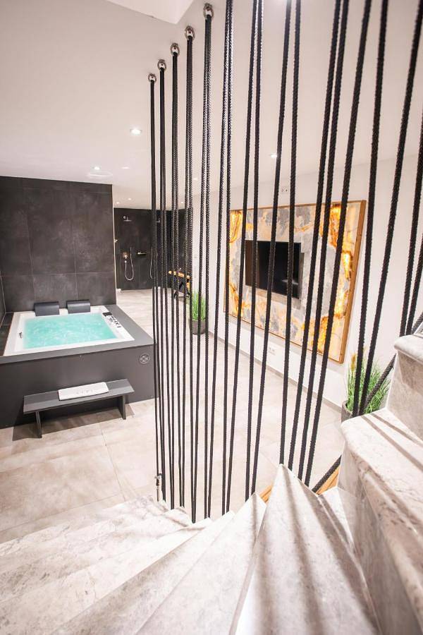 Ferienwohnung für 8 Personen, mit Whirlpool und Terrasse sowie Garten und Sauna