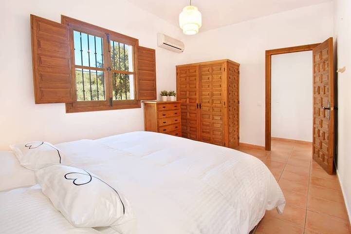 Villa Roble –  8 Personen, beheizter Pool & haustierfreundlich in Comares, Cordillera Penibética