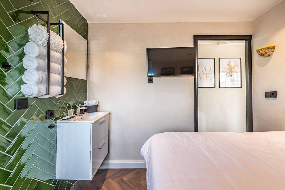 Unieke en Moderne Water Villa in de Buurt van Schiphol en Amsterdam in Aalsmeer, Nordholland